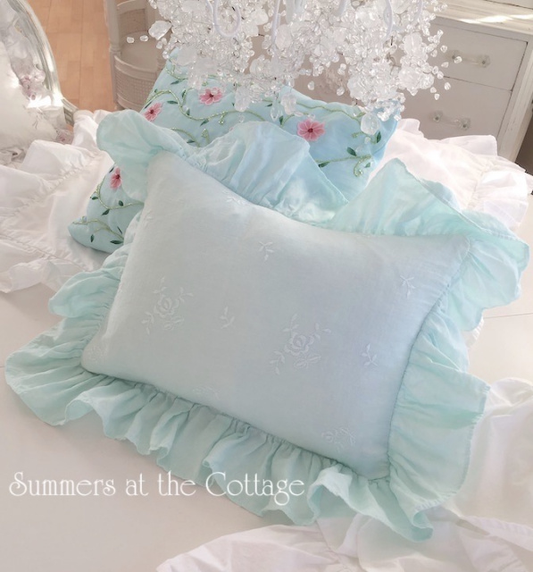 BELLA NOTTE LINEN RUFFLE PILLOW CARIBBEAN EMBROIDERED ROSES COTTAGE CHIC 